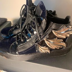 Feather High-top Leather In Black/Navy and Silver